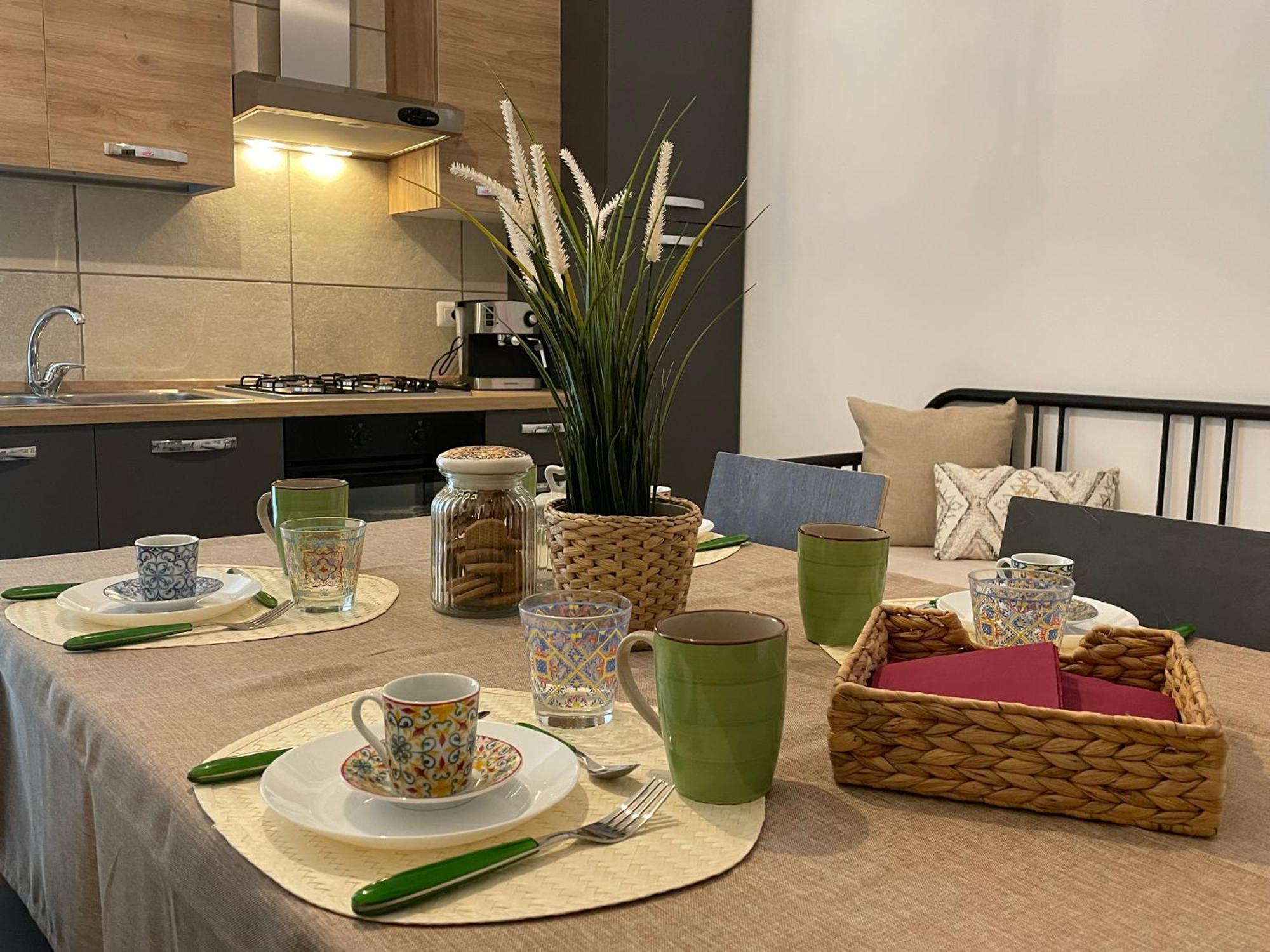 Maioliche Apartment Margherita Di Savoia Bagian luar foto